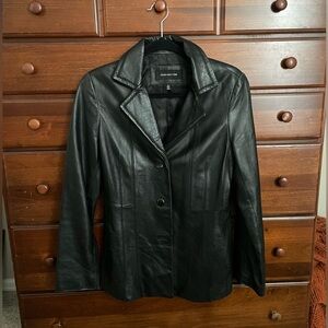 Jones New York leather jacket / blazer. Great quality, no rips or tears